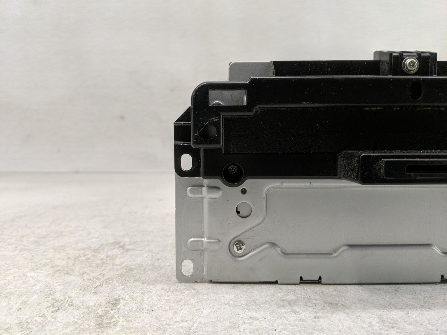 2015 Dodge Journey Radio AM FM Cd Player Receiver Replacement P/N:P68240129AA Fits OEM Used Auto Parts - Oemusedautoparts1.c