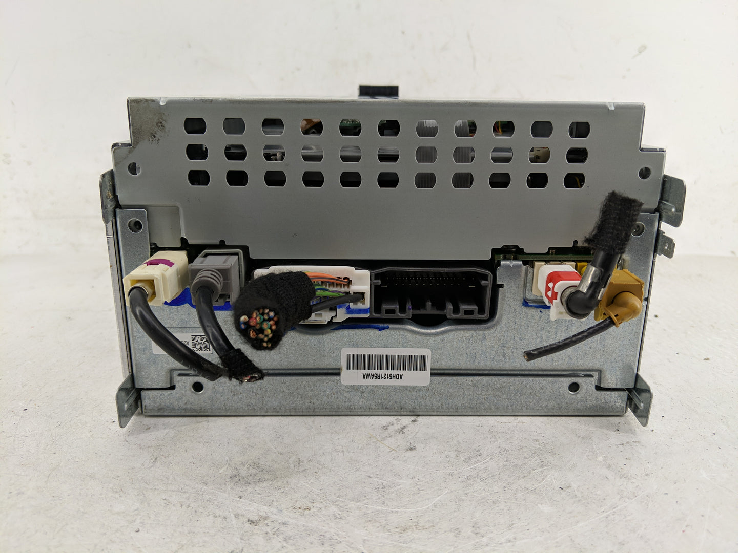 2018-2020 Dodge Journey Radio AM FM Cd Player Receiver Replacement P/N:P68209665AD Fits Fits 2018 2019 2020 OEM Used Auto Pa