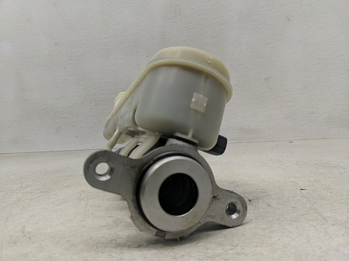 2015 Dodge Journey Brake Master Cylinder 1312481 - Oemusedautoparts1.com