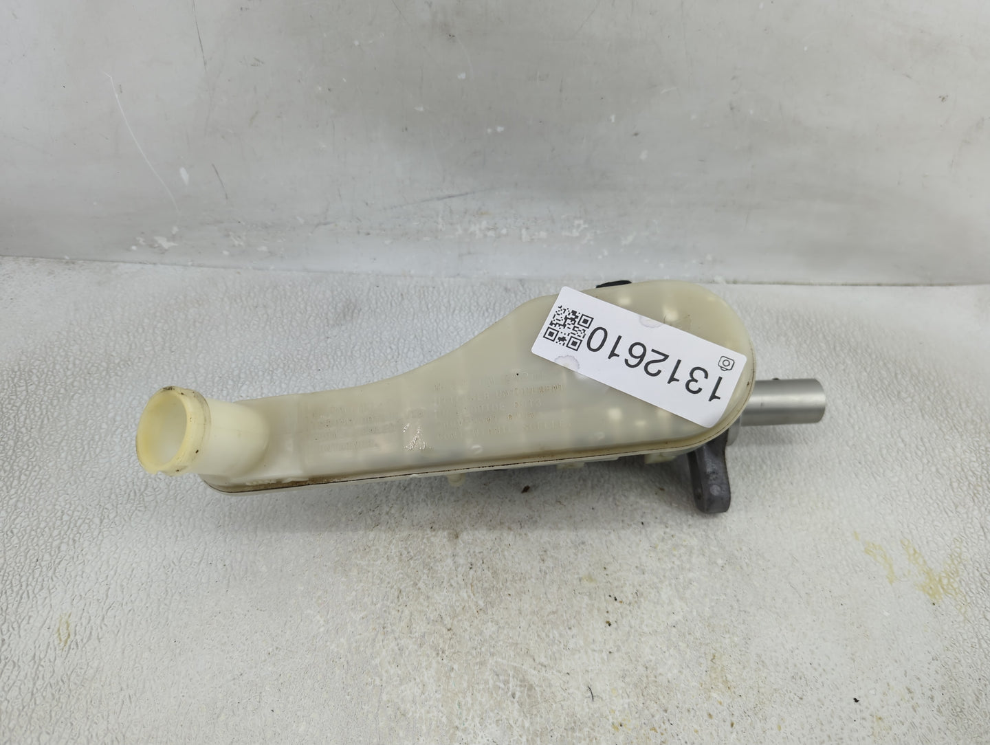 2015 Dodge Journey Brake Master Cylinder 1312610 - Oemusedautoparts1.com