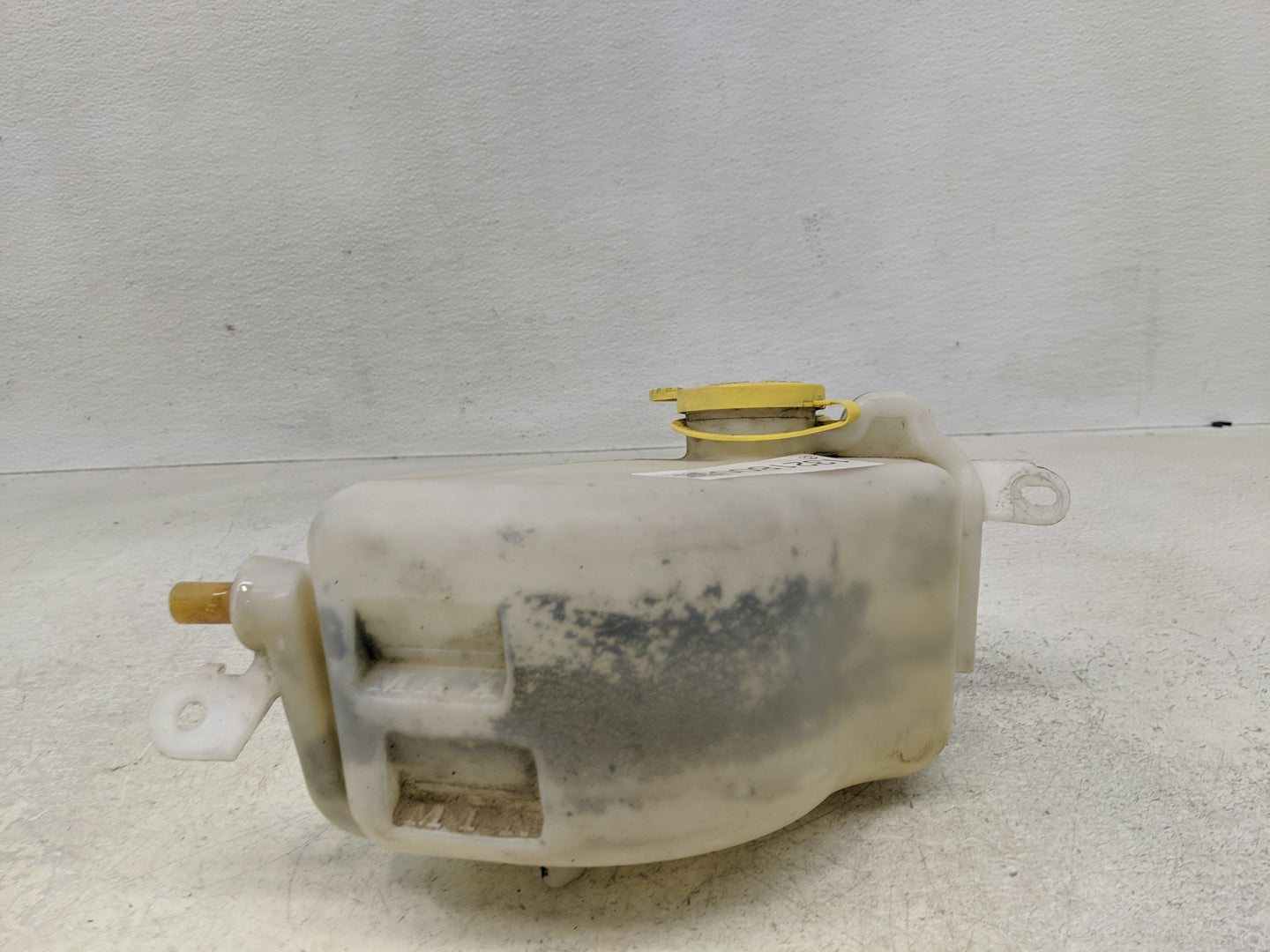2015 Dodge Journey Windshield Washer Fluid Reservoir Bottle Oem - Oemusedautoparts1.com