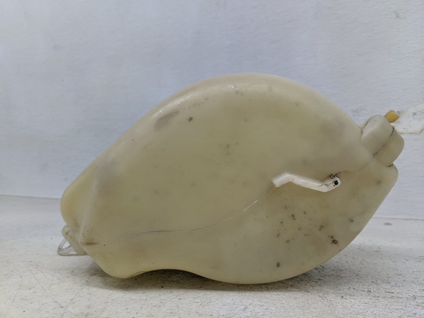 2015 Dodge Journey Windshield Washer Fluid Reservoir Bottle Oem - Oemusedautoparts1.com