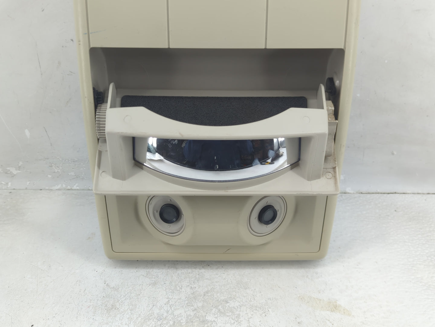 2012-2019 Dodge Journey Overhead Roof Console 1323628 - Oemusedautoparts1.com