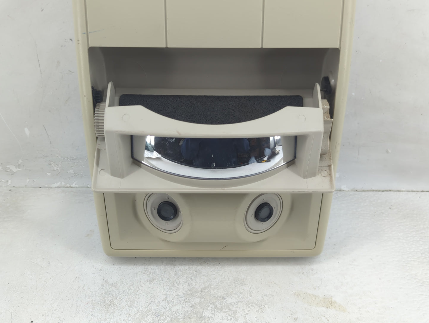 2012-2019 Dodge Journey Overhead Roof Console 1323628 - Oemusedautoparts1.com