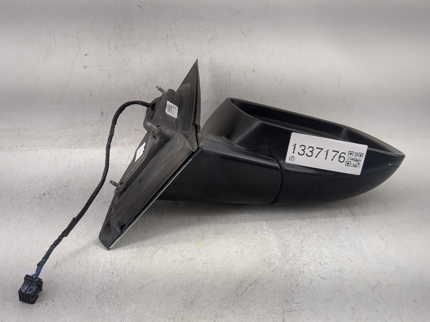 2015 Dodge Journey Passenger Side View Mirror - Right Door Mirror OEM Used - Oemusedautoparts1.com