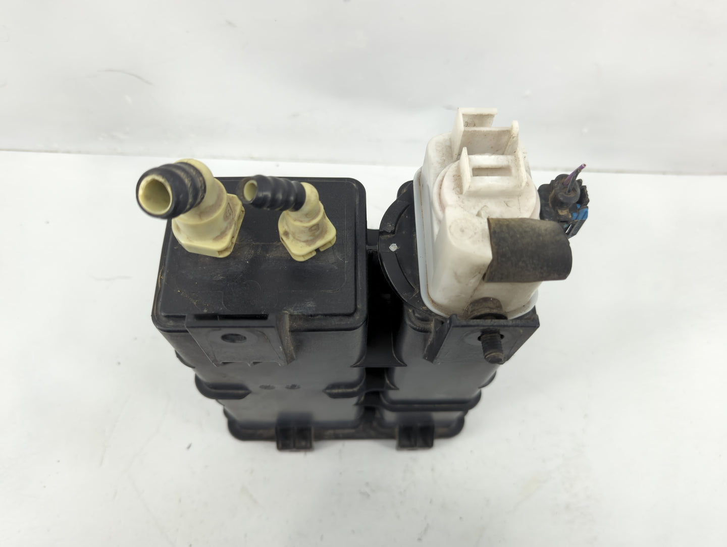2015 Dodge Journey Fuel Vapor Charcoal Canister - Oemusedautoparts1.com