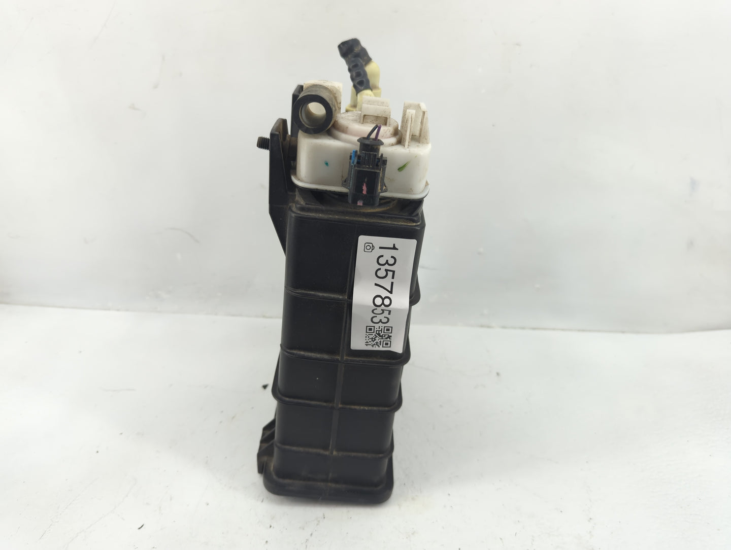 2015 Dodge Journey Fuel Vapor Charcoal Canister - Oemusedautoparts1.com