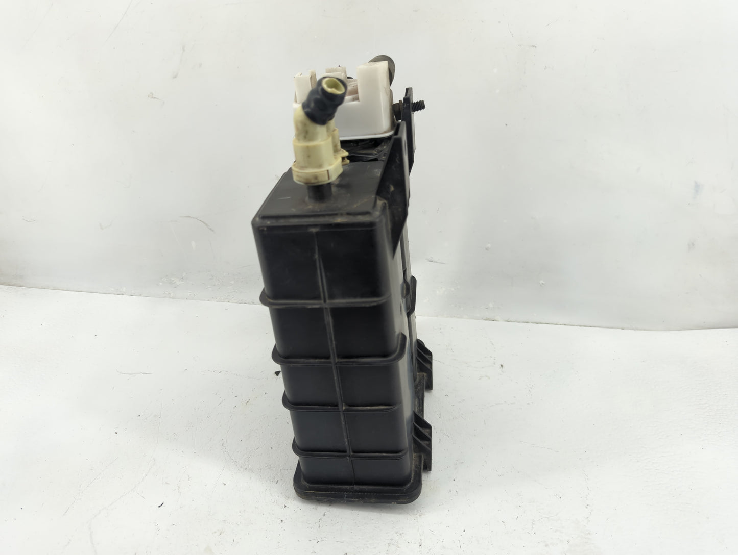 2015 Dodge Journey Fuel Vapor Charcoal Canister - Oemusedautoparts1.com