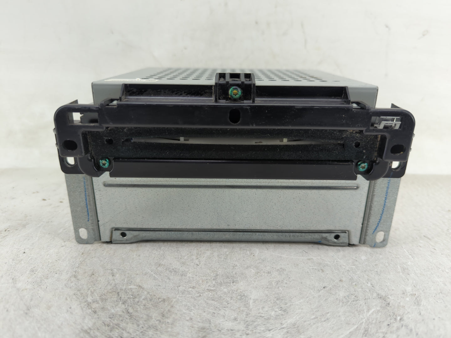 2018-2020 Dodge Journey Radio AM FM Cd Player Receiver Replacement P/N:P68209665AD Fits Fits 2018 2019 2020 OEM Used Auto Pa