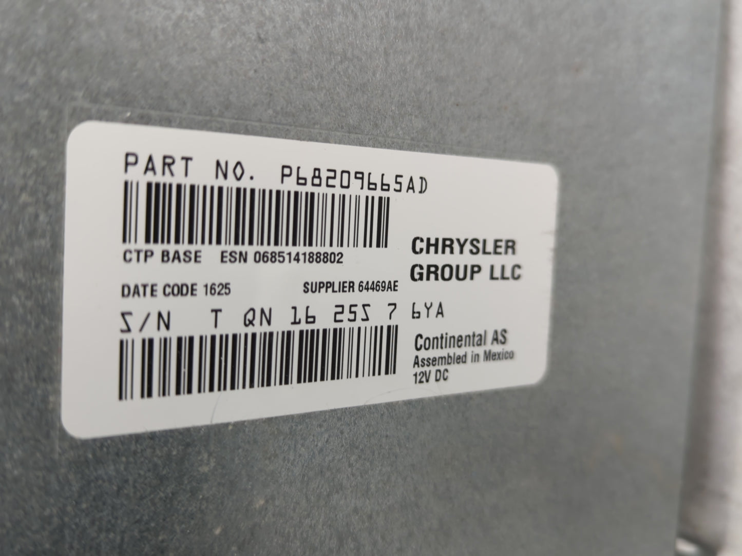 2018-2020 Dodge Journey Radio AM FM Cd Player Receiver Replacement P/N:P68209665AD Fits Fits 2018 2019 2020 OEM Used Auto Pa