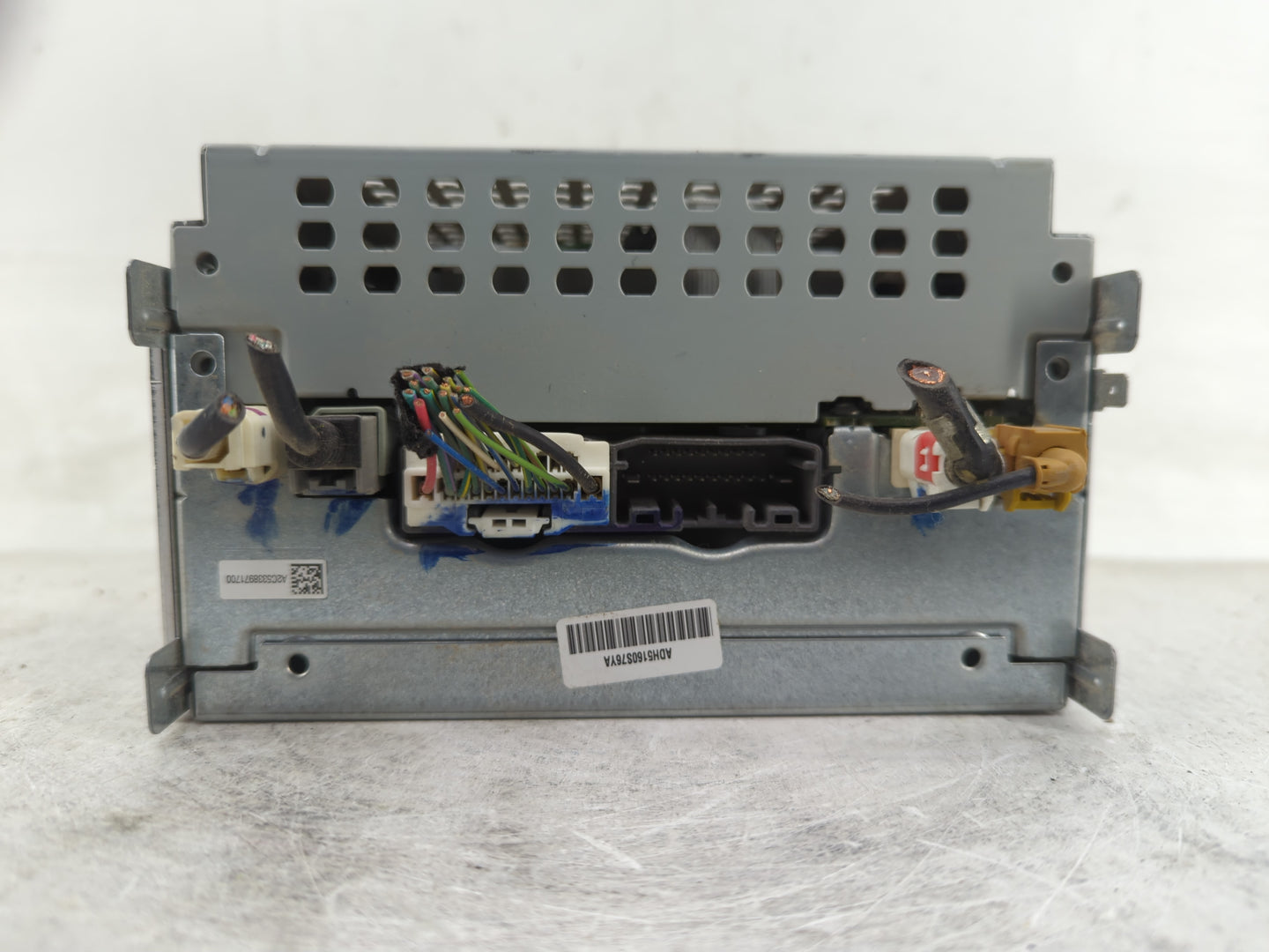2018-2020 Dodge Journey Radio AM FM Cd Player Receiver Replacement P/N:P68209665AD Fits Fits 2018 2019 2020 OEM Used Auto Pa