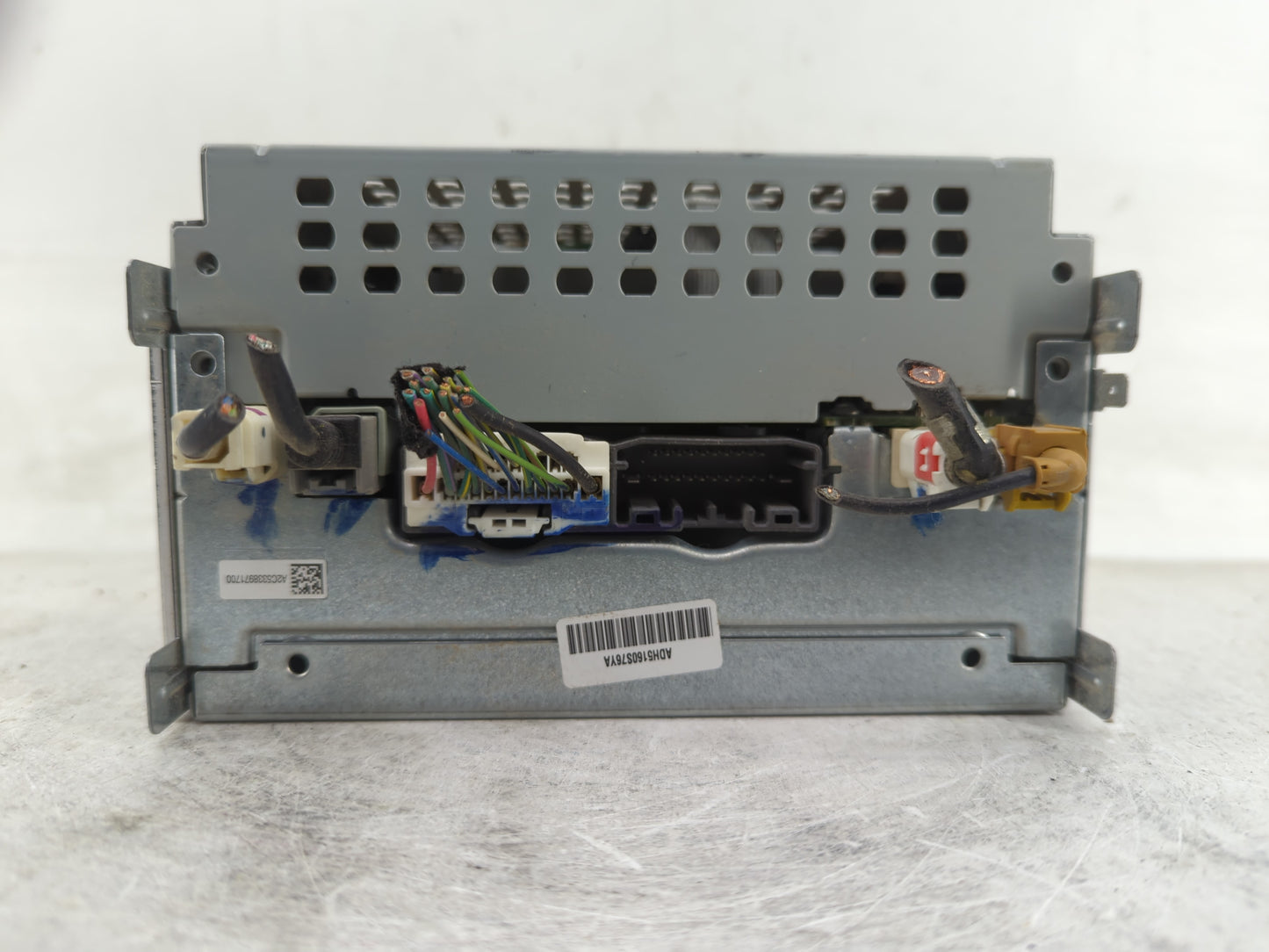 2018-2020 Dodge Journey Radio AM FM Cd Player Receiver Replacement P/N:P68209665AD Fits Fits 2018 2019 2020 OEM Used Auto Pa