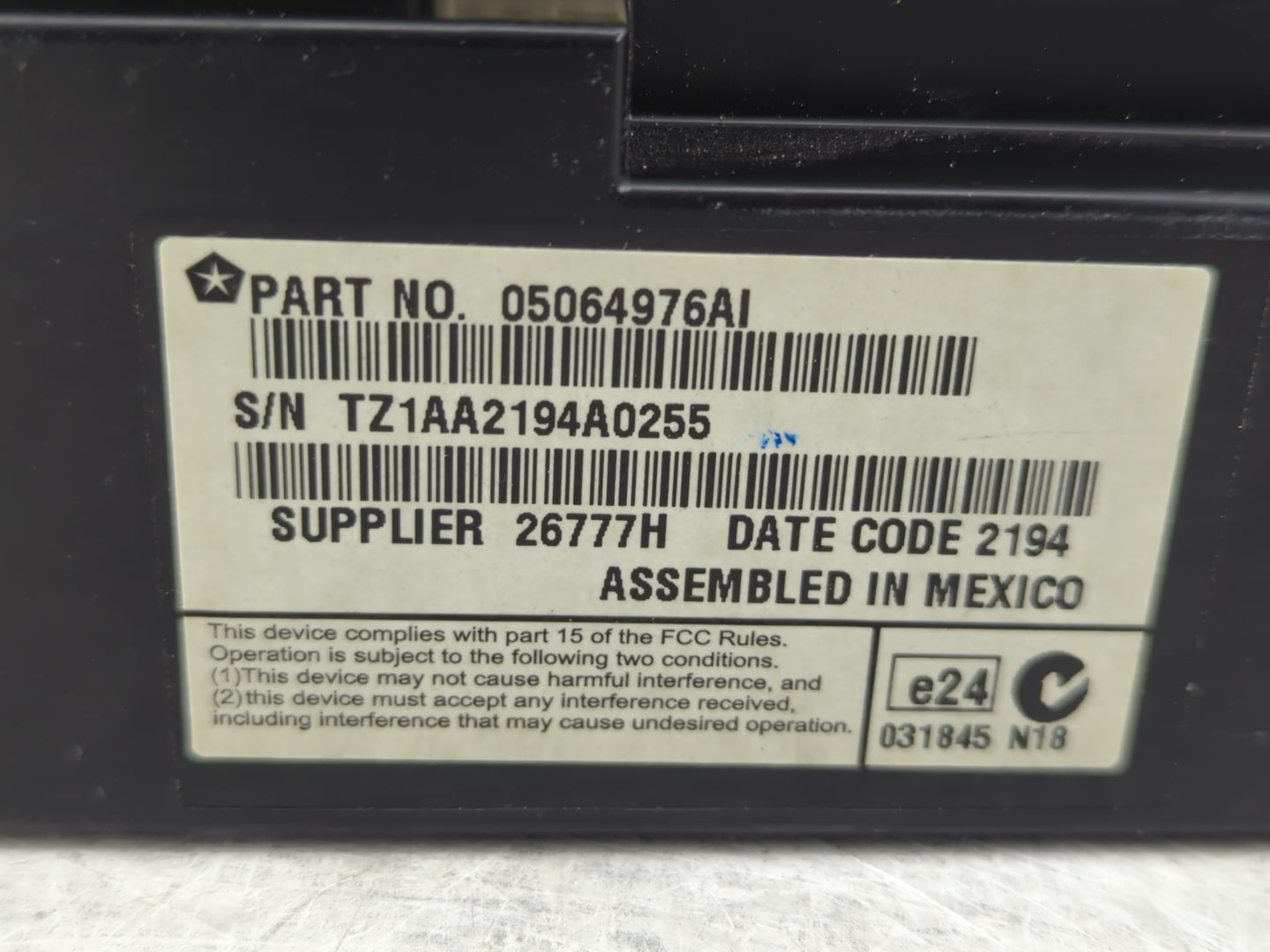 2018-2020 Dodge Journey Radio AM FM Cd Player Receiver Replacement P/N:05064976AI Fits Fits 2018 2019 2020 OEM Used Auto Par