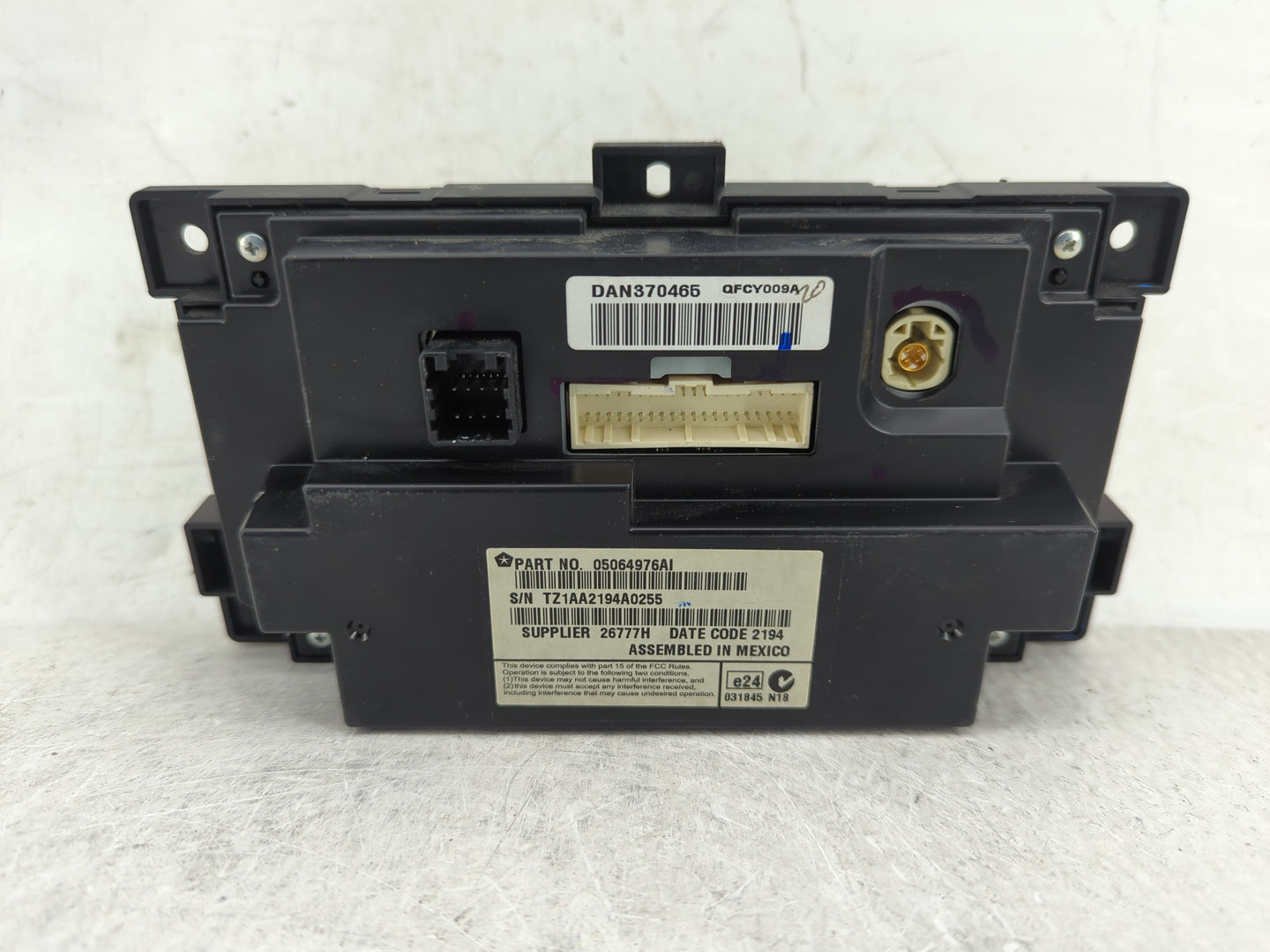 2018-2020 Dodge Journey Radio AM FM Cd Player Receiver Replacement P/N:05064976AI Fits Fits 2018 2019 2020 OEM Used Auto Par