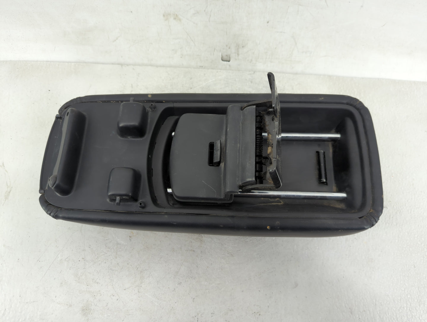 2015 Dodge Journey Center Console Armrest Cover Lid Fits OEM Used Auto Parts - Oemusedautoparts1.com