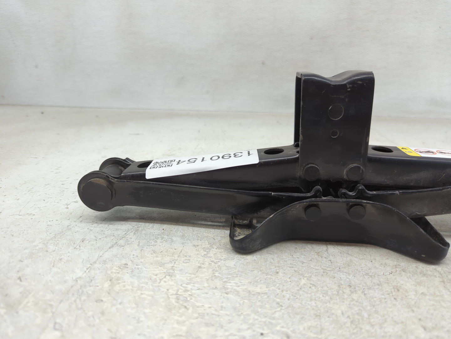 2015 Dodge Journey Spare Scissor Car Jack 1390154 - Oemusedautoparts1.com