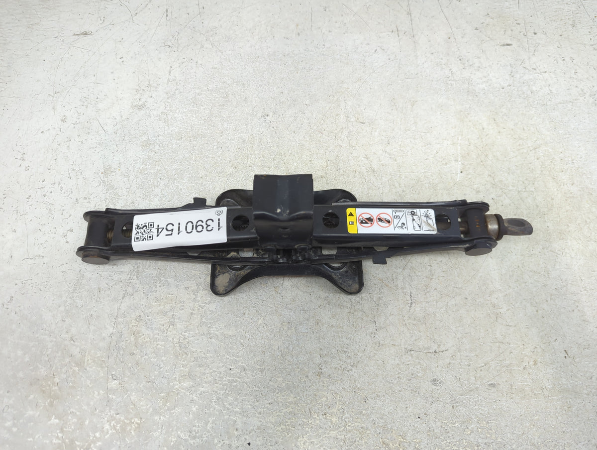 2015 Dodge Journey Spare Scissor Car Jack 1390154 - Oemusedautoparts1.com