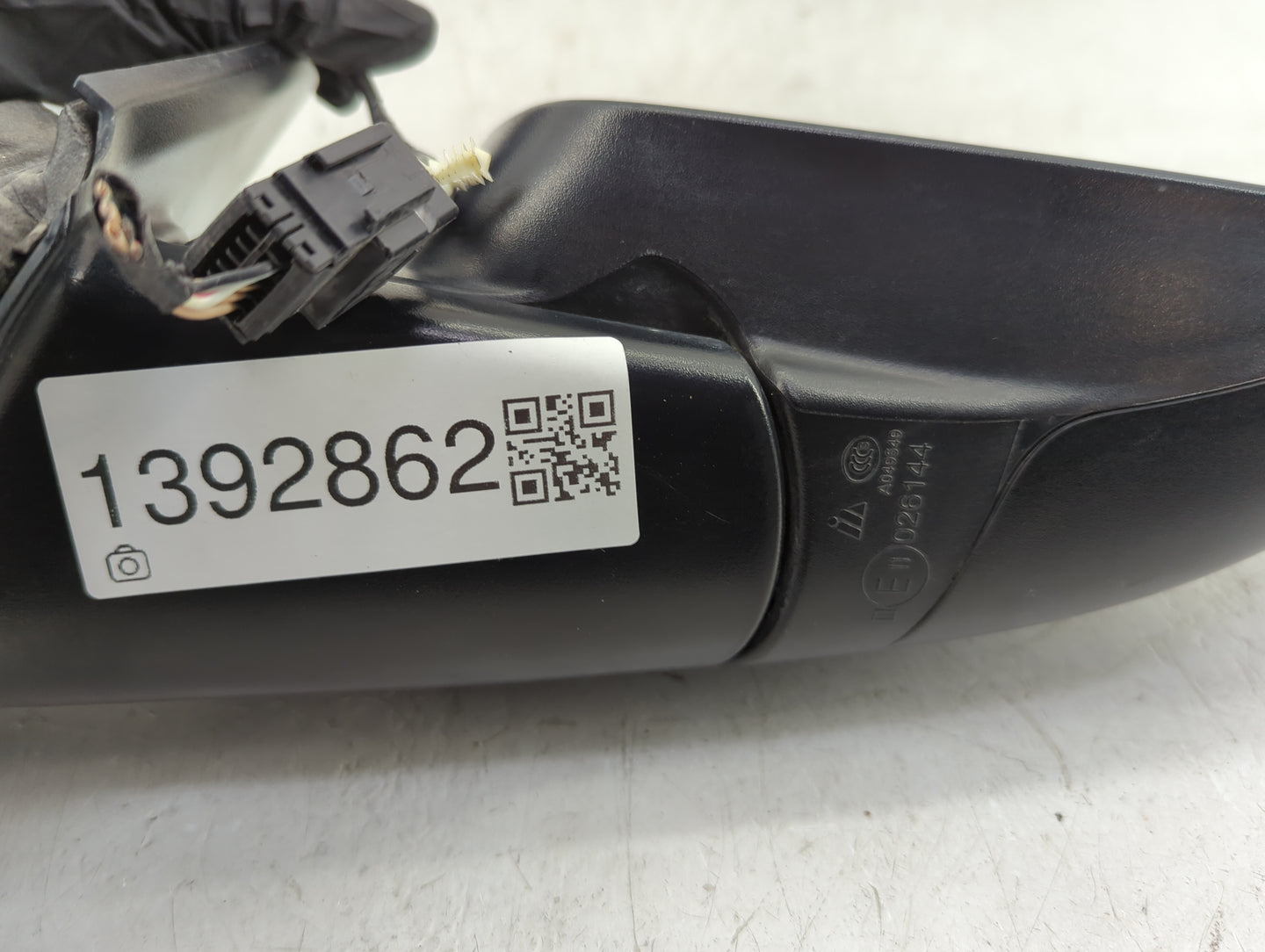2015 Dodge Journey Passenger Side View Mirror - Right Door Mirror OEM Used - Oemusedautoparts1.com