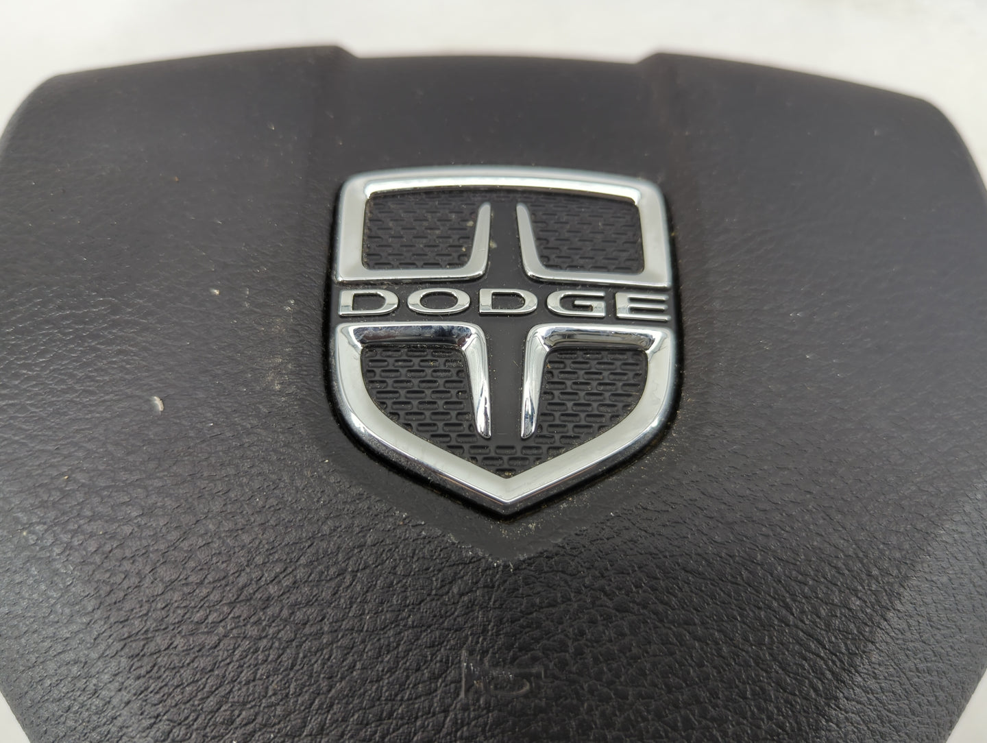 2013-2019 Dodge Journey Air Bag Driver Left Steering Wheel Mounted Fits Fits 2013 2014 2015 2016 2017 2018 2019 OEM Used Aut