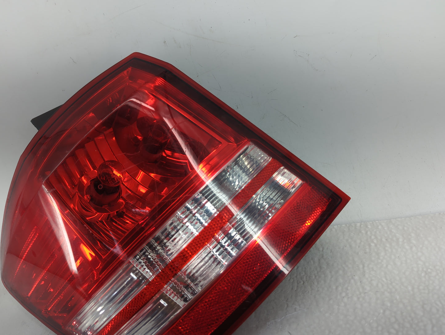 2015 Dodge Journey Tail Light Assembly Driver Left OEM P/N:05116291AH Fits OEM Used Auto Parts - Oemusedautoparts1.com