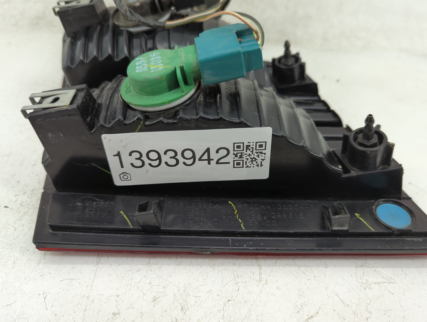 2015 Dodge Journey Tail Light Assembly Passenger Right OEM Fits OEM Used Auto Parts - Oemusedautoparts1.com