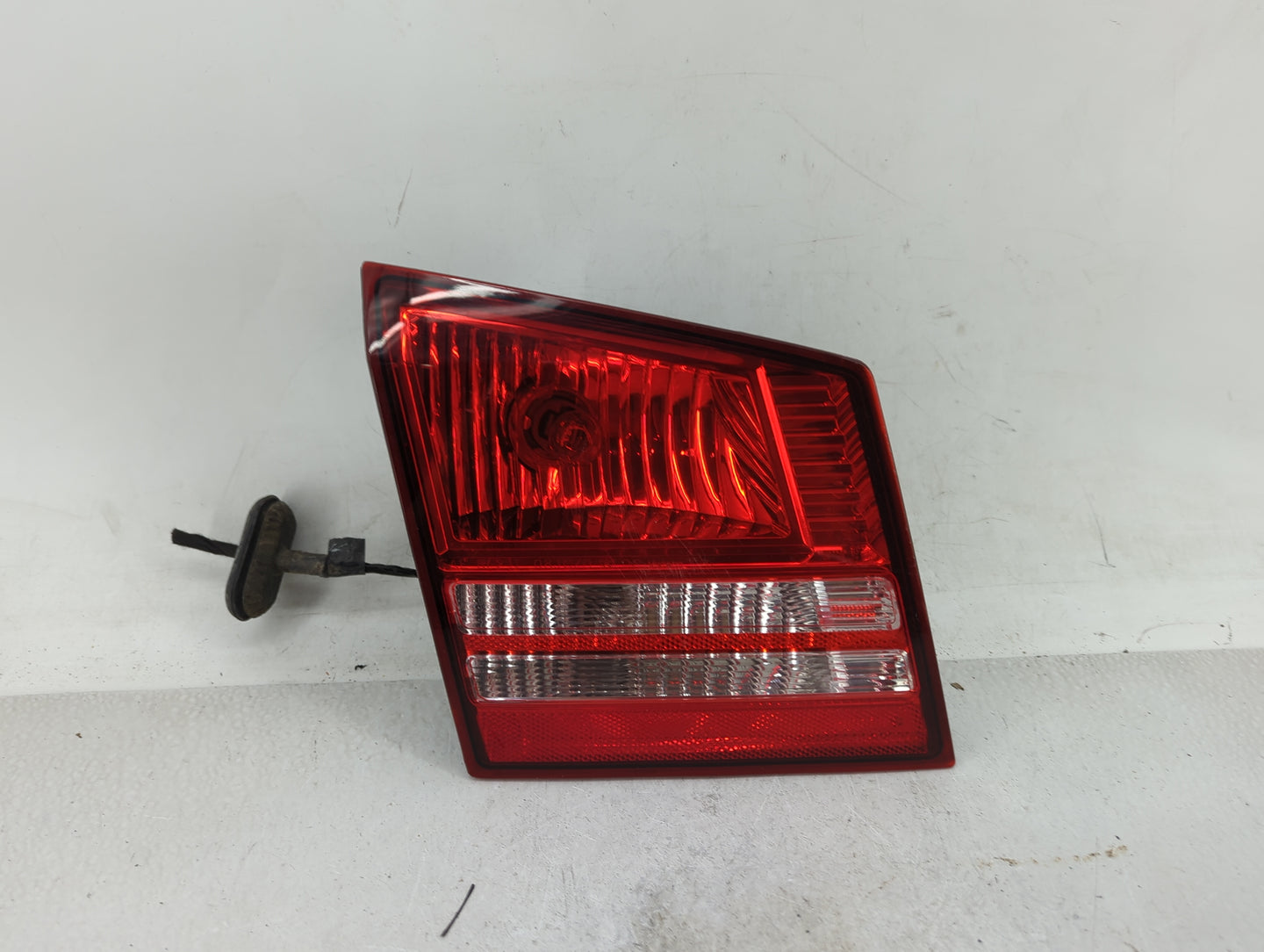 2015 Dodge Journey Tail Light Assembly Driver Left OEM P/N:04806369AF Fits OEM Used Auto Parts - Oemusedautoparts1.com