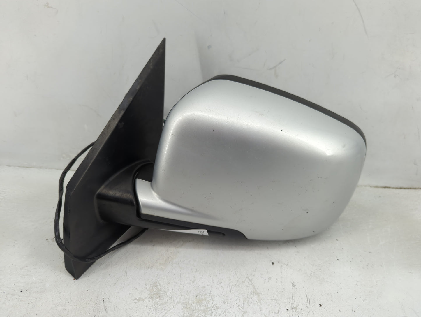 2015 Dodge Journey Driver Side View Mirror - Left Door Mirror OEM Used - Oemusedautoparts1.com