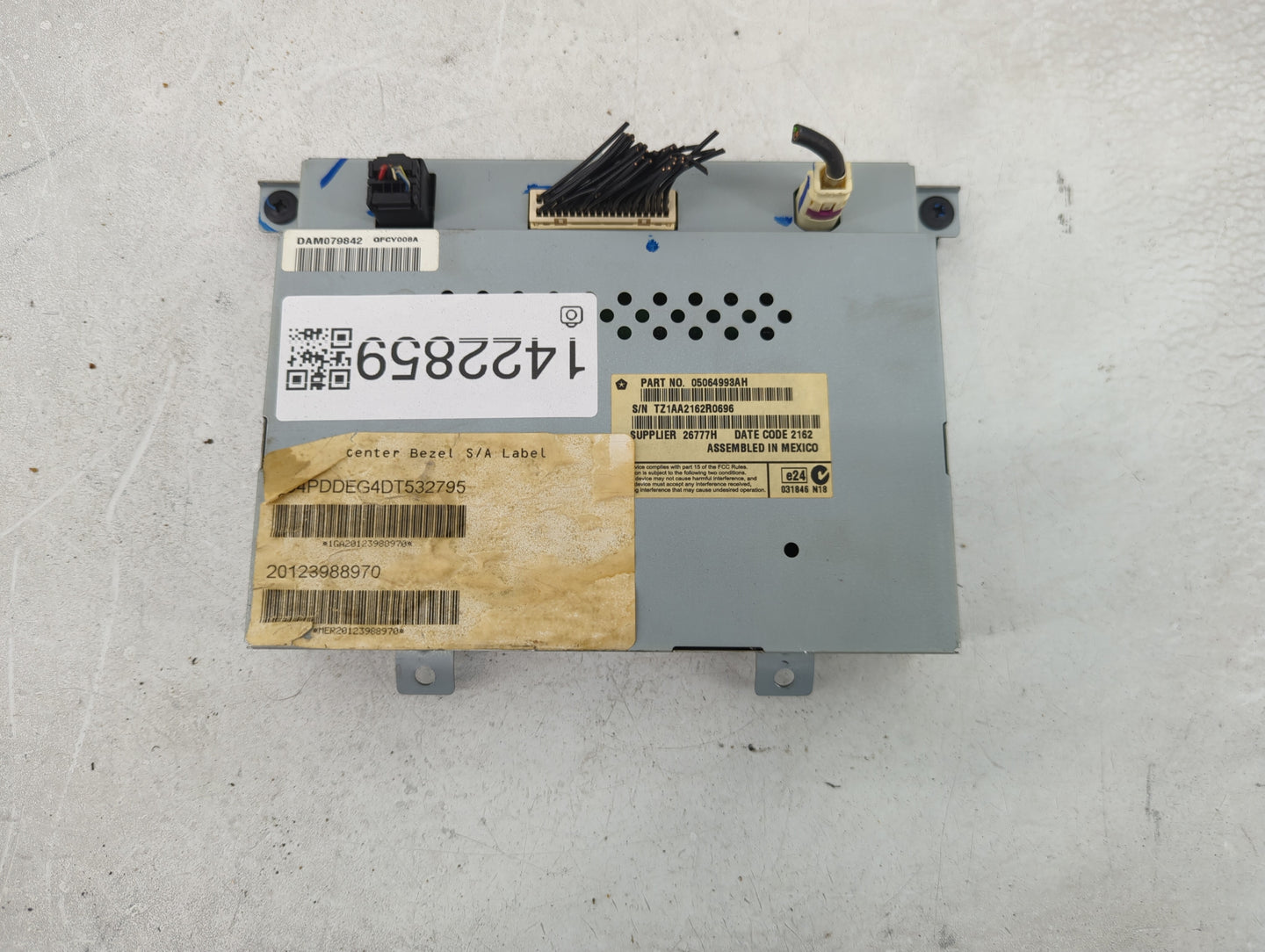 2015 Dodge Journey Information Display Screen - Oemusedautoparts1.com