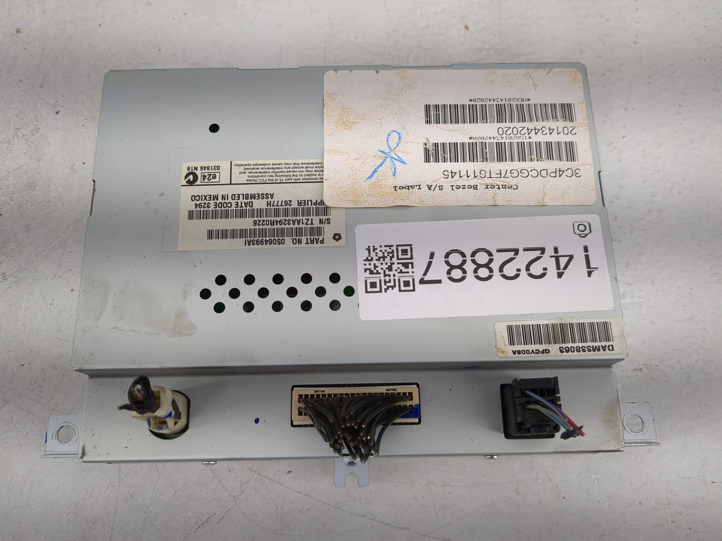 2015 Dodge Journey Information Display Screen - Oemusedautoparts1.com