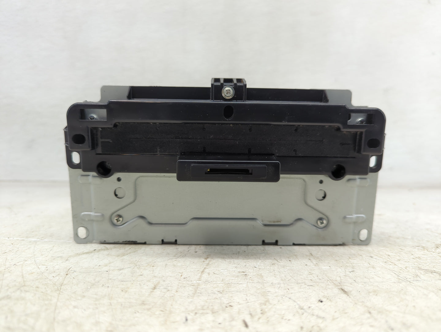2015 Dodge Journey Radio AM FM Cd Player Receiver Replacement P/N:P68240129AA CQ-ZC04E1GXB Fits OEM Used Auto Parts - Oemuse