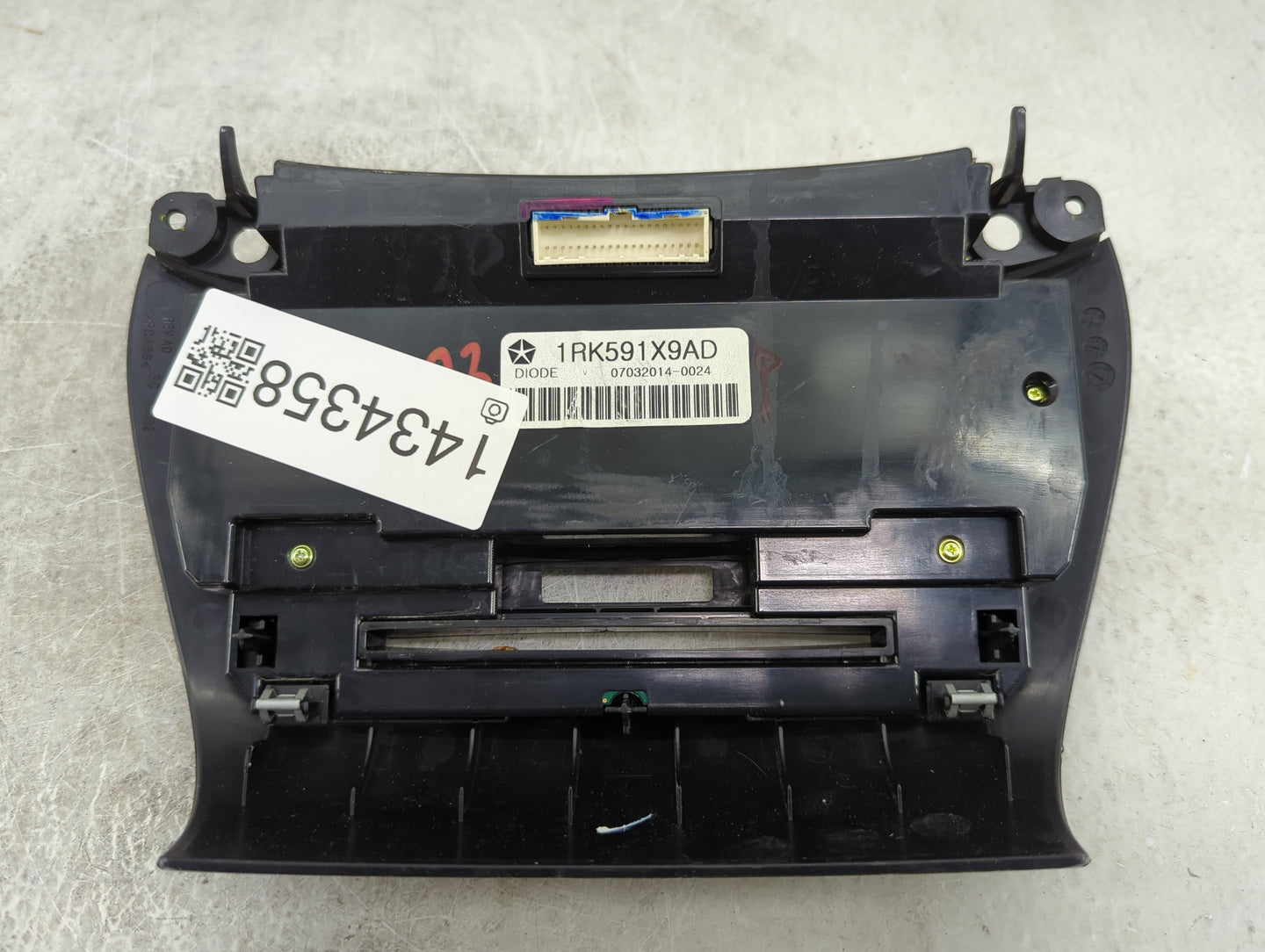 2015 Dodge Journey Climate Control Module Temperature AC/Heater Replacement P/N:1RK591X9AD Fits OEM Used Auto Parts - Oemuse