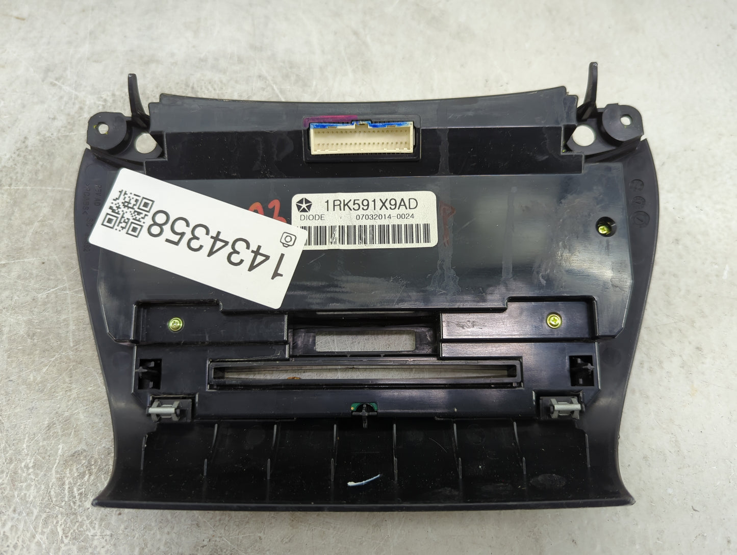 2015 Dodge Journey Climate Control Module Temperature AC/Heater Replacement P/N:1RK591X9AD Fits OEM Used Auto Parts - Oemuse