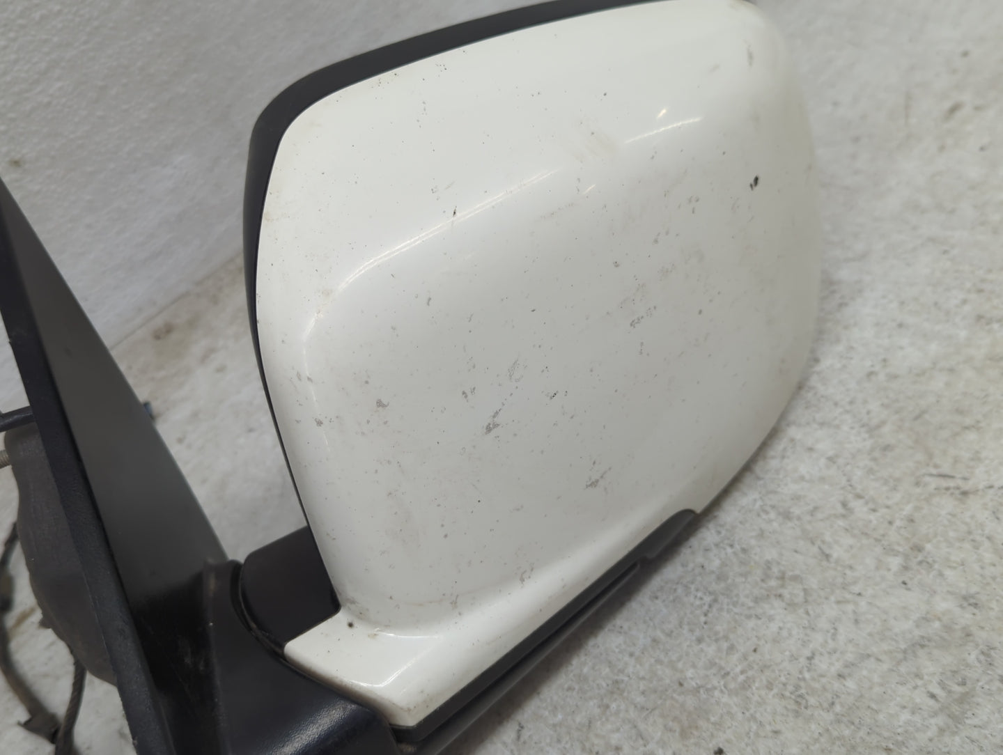 2015 Dodge Journey Driver Side View Mirror - Left Door Mirror OEM Used - Oemusedautoparts1.com