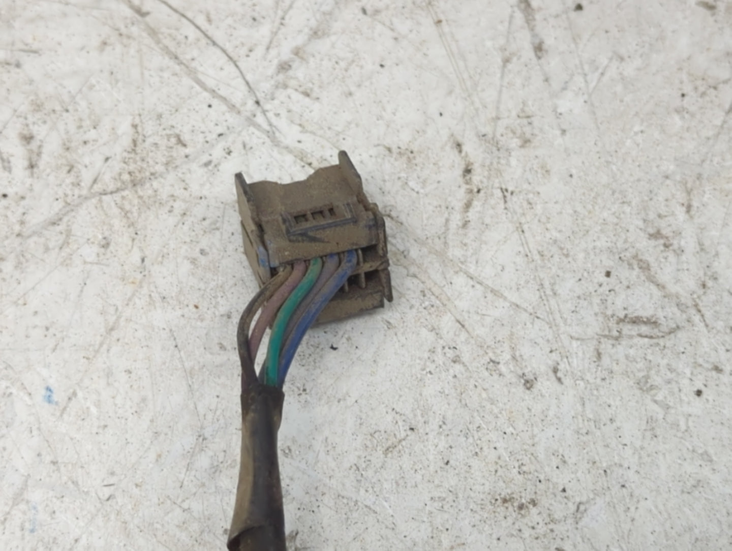 2015 Dodge Journey Driver Side View Mirror - Left Door Mirror OEM Used - Oemusedautoparts1.com