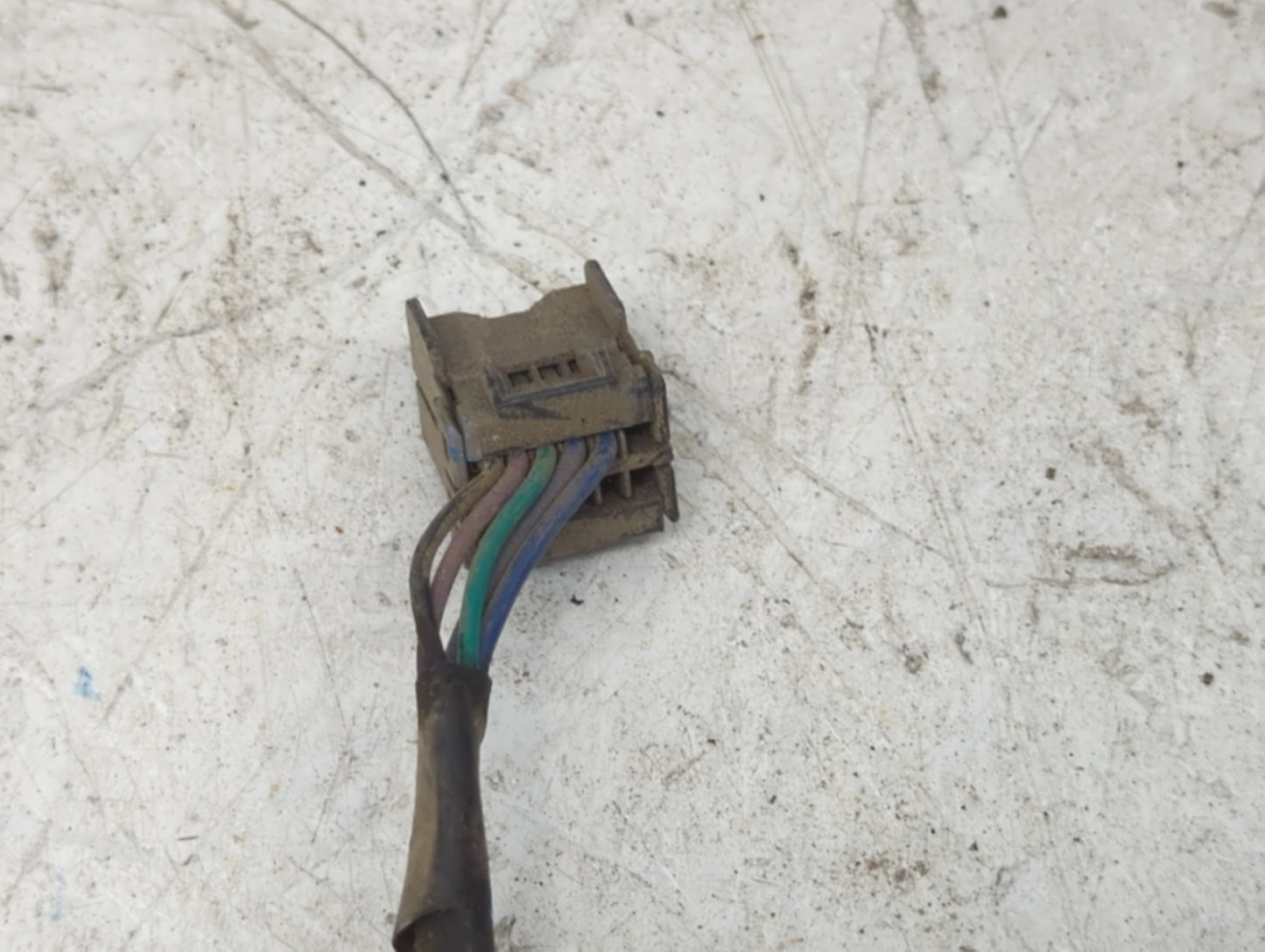 2015 Dodge Journey Driver Side View Mirror - Left Door Mirror OEM Used - Oemusedautoparts1.com