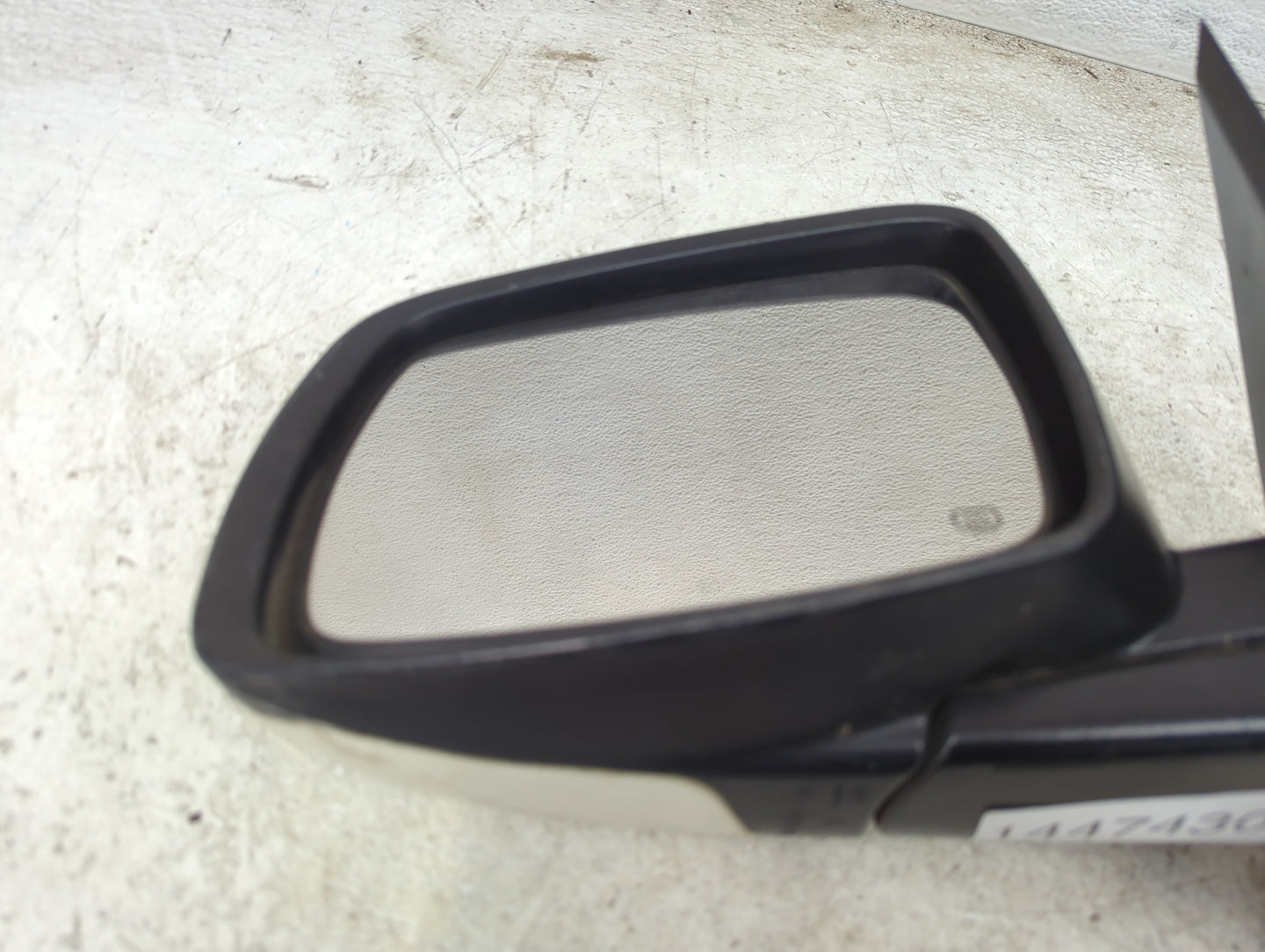 2015 Dodge Journey Driver Side View Mirror - Left Door Mirror OEM Used - Oemusedautoparts1.com