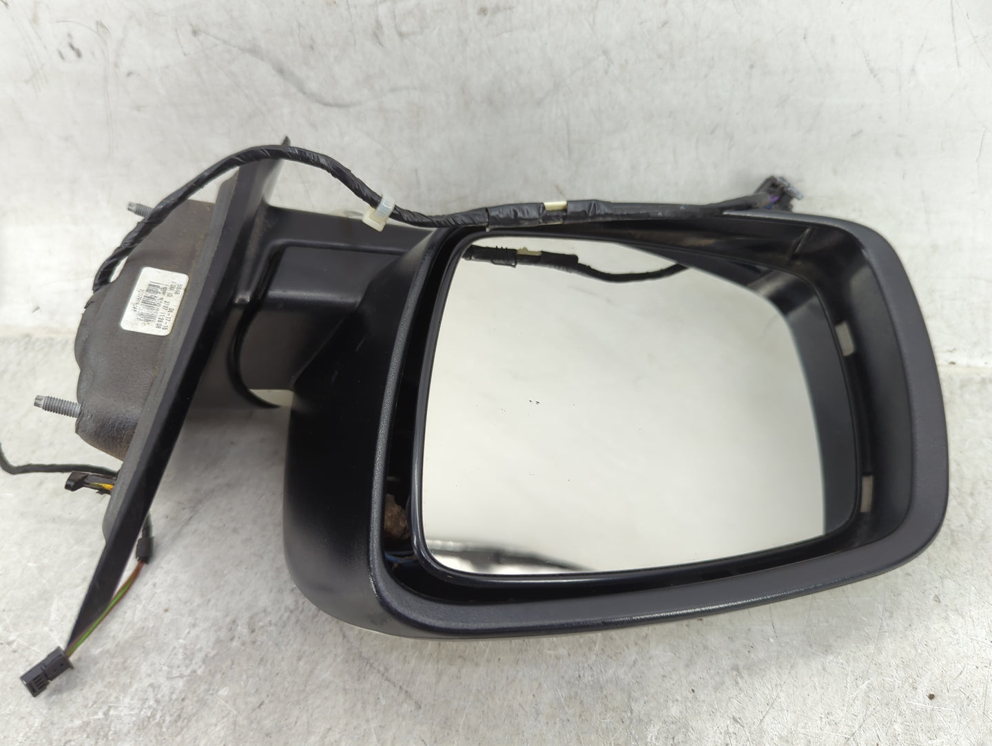 2015 Dodge Journey Driver Side View Mirror - Left Door Mirror OEM Used - Oemusedautoparts1.com