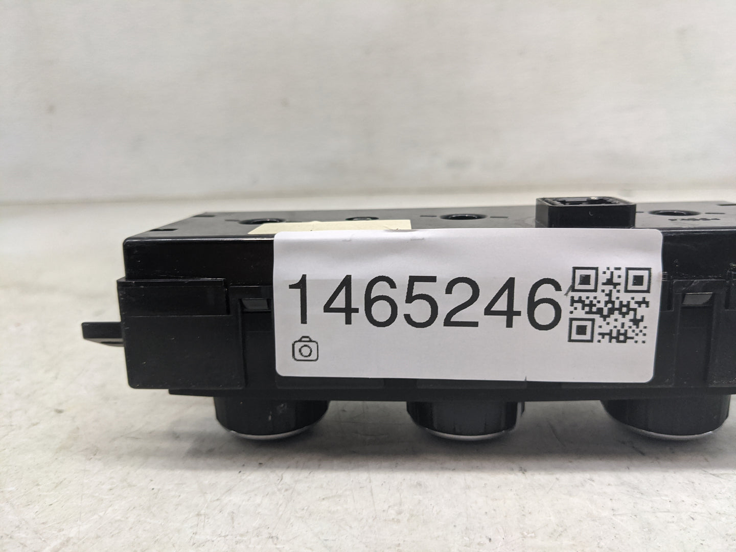 2015 Dodge Journey Climate Control Module Temperature AC/Heater Replacement Fits OEM Used Auto Parts - Oemusedautoparts1.com