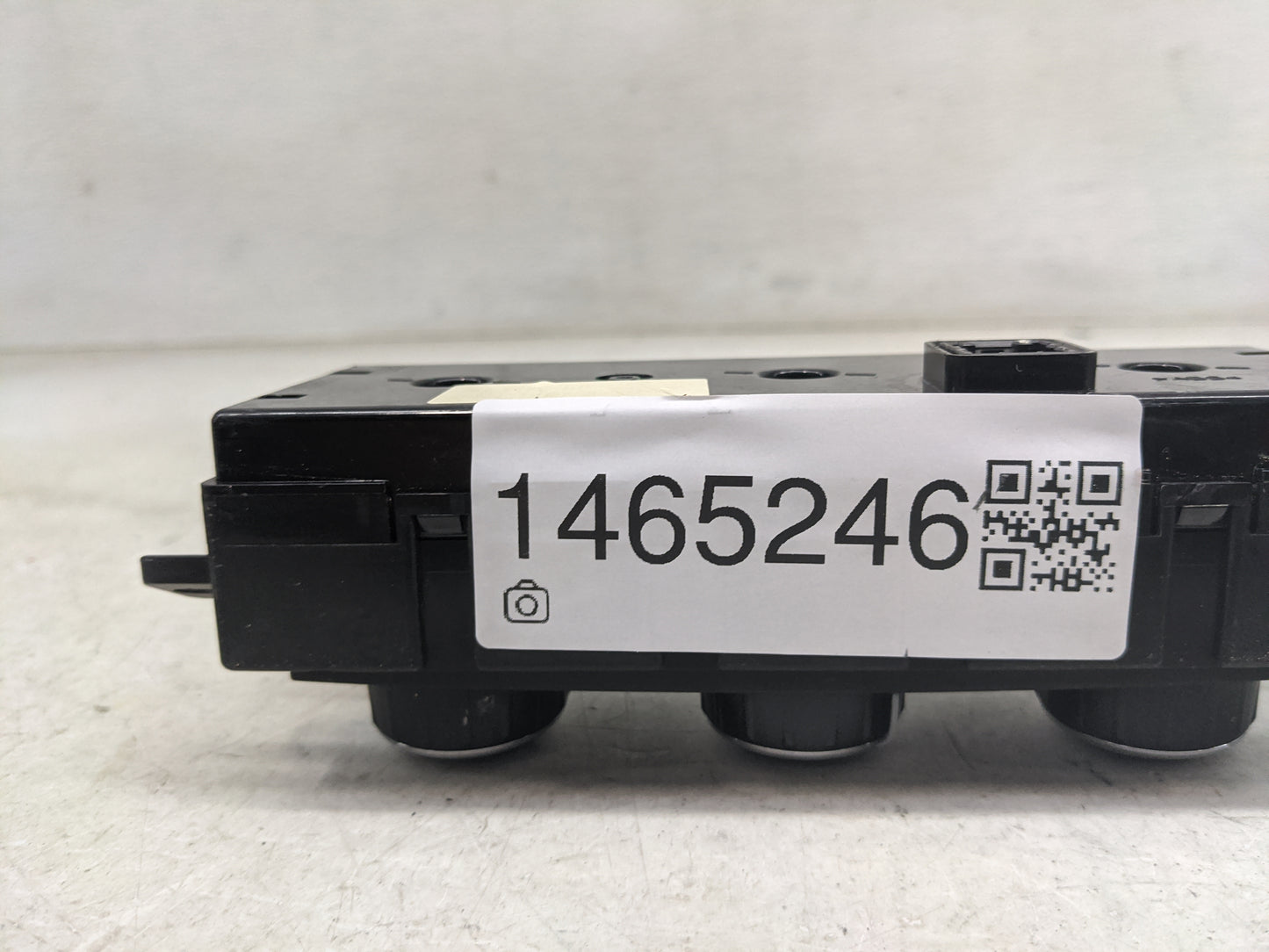 2015 Dodge Journey Climate Control Module Temperature AC/Heater Replacement Fits OEM Used Auto Parts - Oemusedautoparts1.com