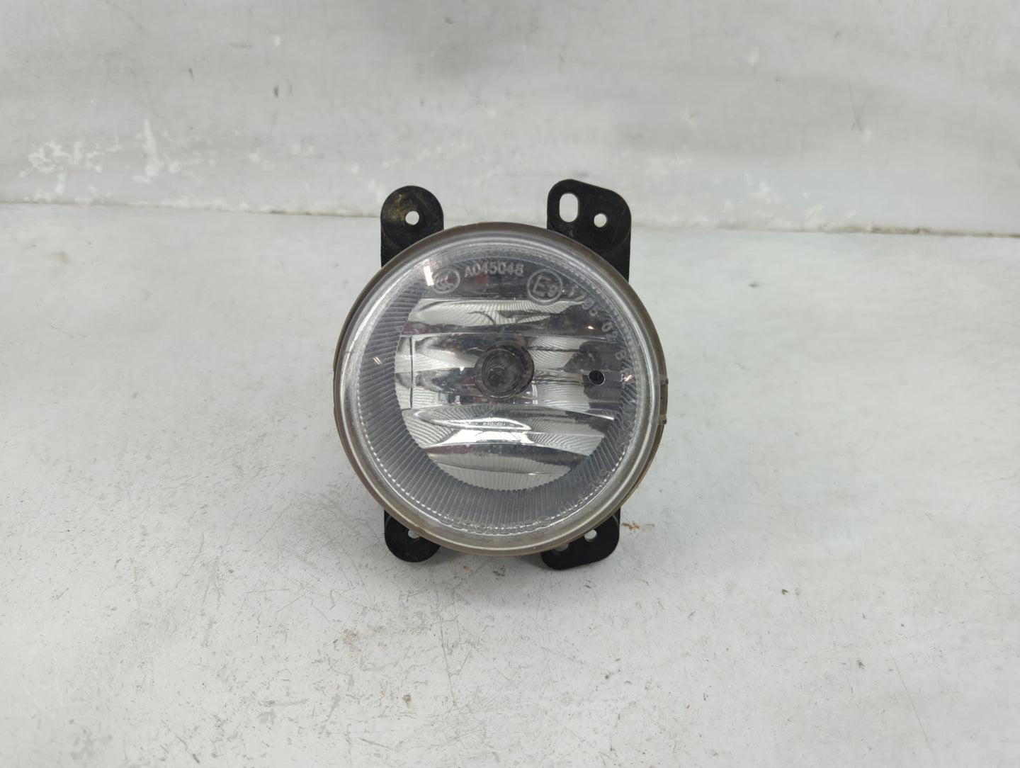 2018-2020 Dodge Journey Driver Left Oem Fog Light Lamp 1465340 - Oemusedautoparts1.com
