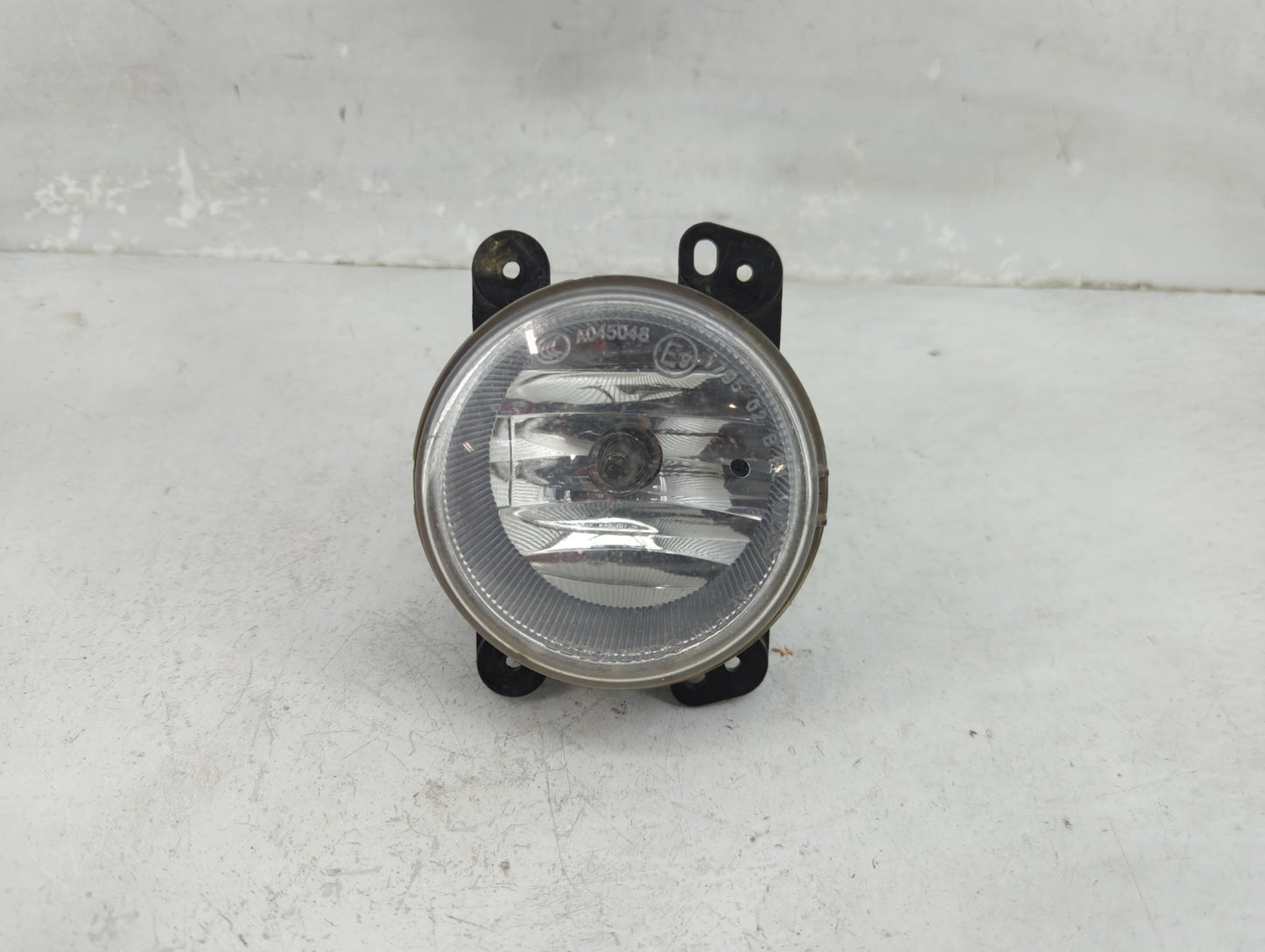 2018-2020 Dodge Journey Driver Left Oem Fog Light Lamp 1465340 - Oemusedautoparts1.com