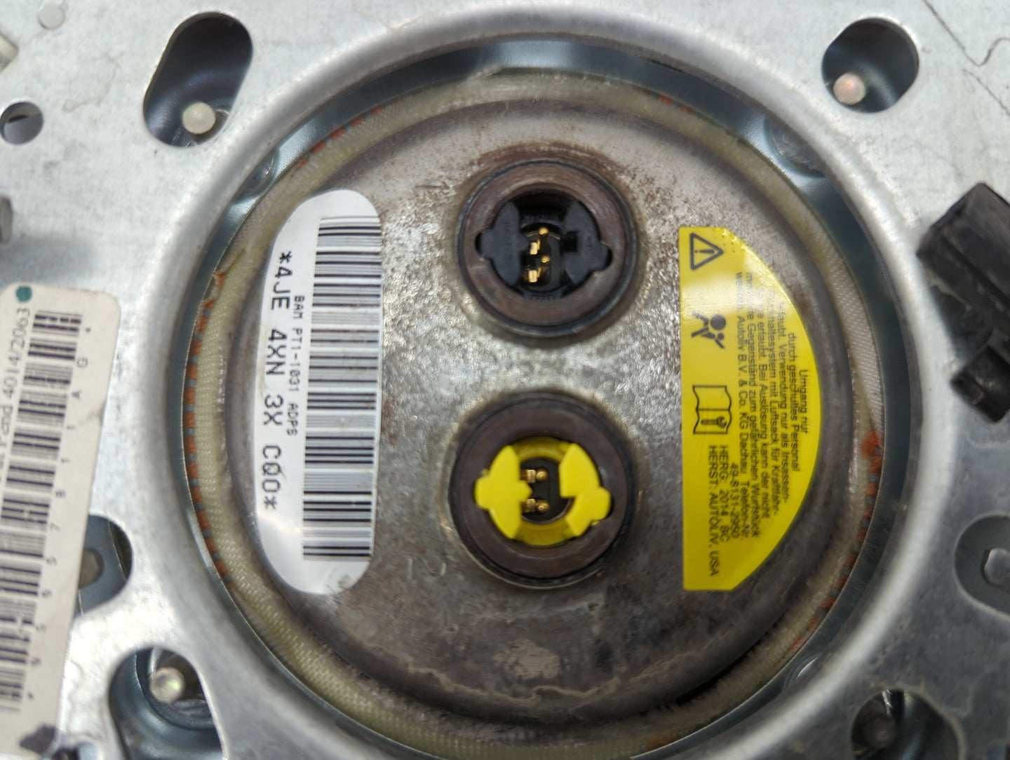 2020-2020 Dodge Journey Air Bag Driver Left Steering Wheel Mounted 1465937 - Oemusedautoparts1.com