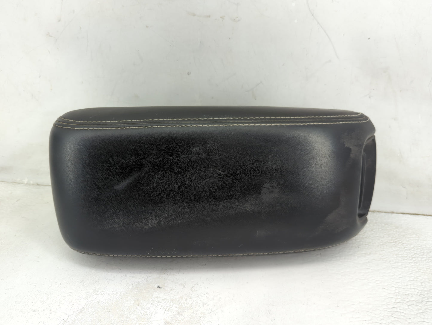 2015 Dodge Journey Center Console Armrest Cover Lid P/N:202297 Fits OEM Used Auto Parts - Oemusedautoparts1.com