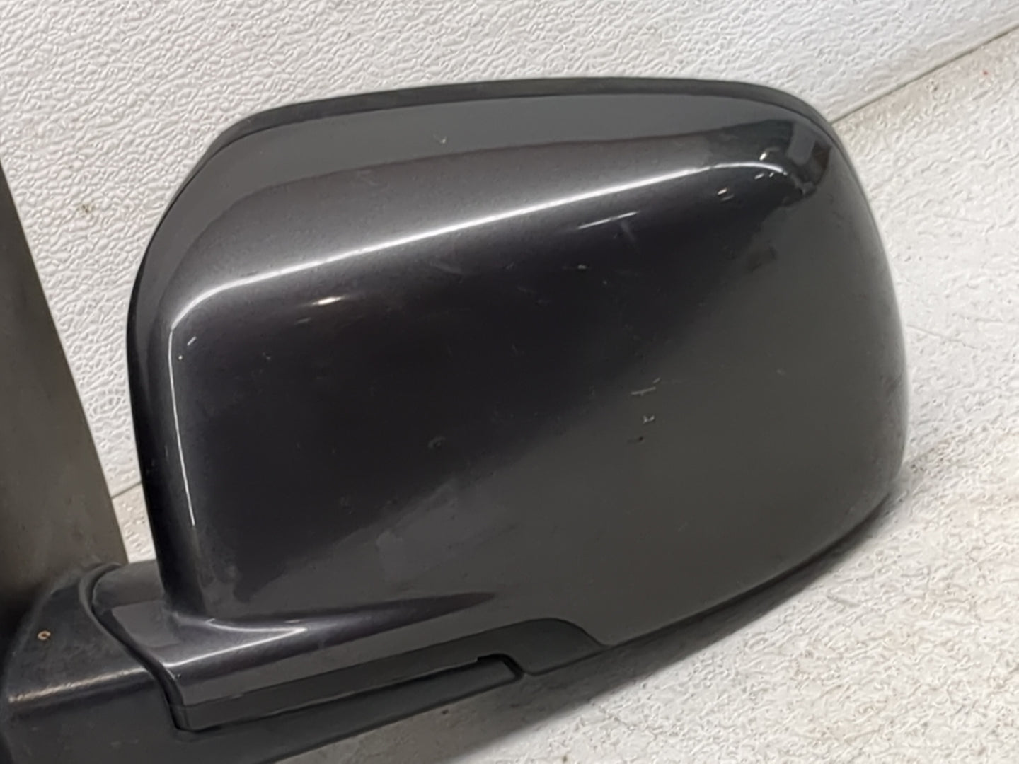 2015 Dodge Journey Driver Side View Mirror - Left Door Mirror OEM Used - Oemusedautoparts1.com
