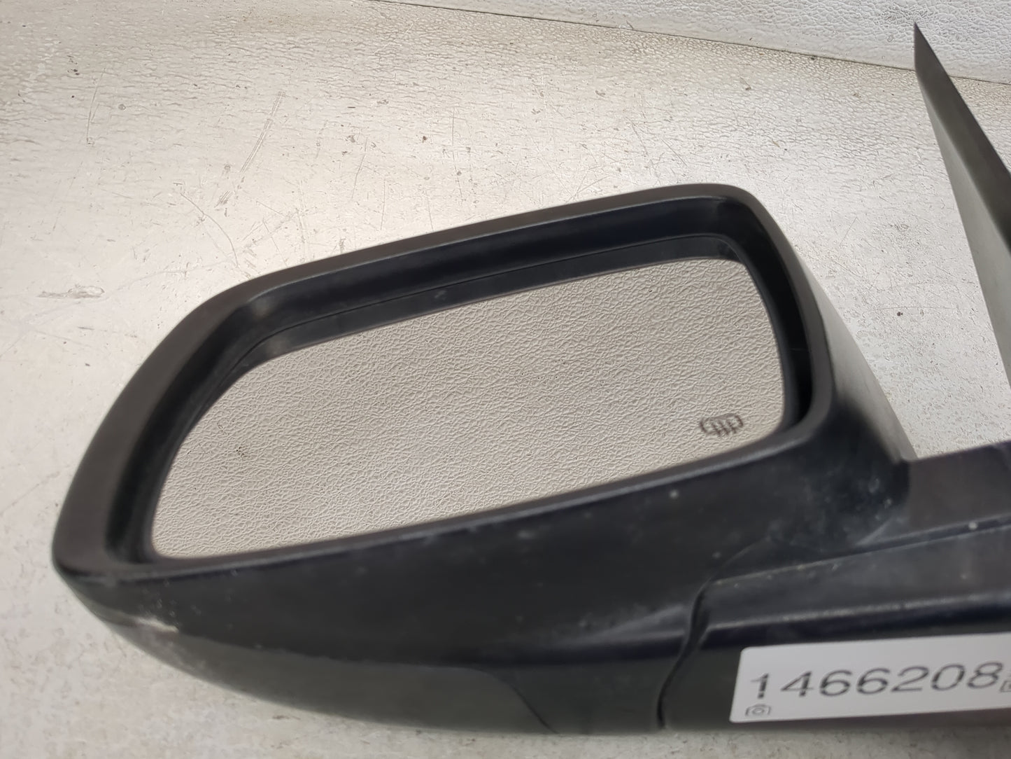 2015 Dodge Journey Driver Side View Mirror - Left Door Mirror OEM Used - Oemusedautoparts1.com