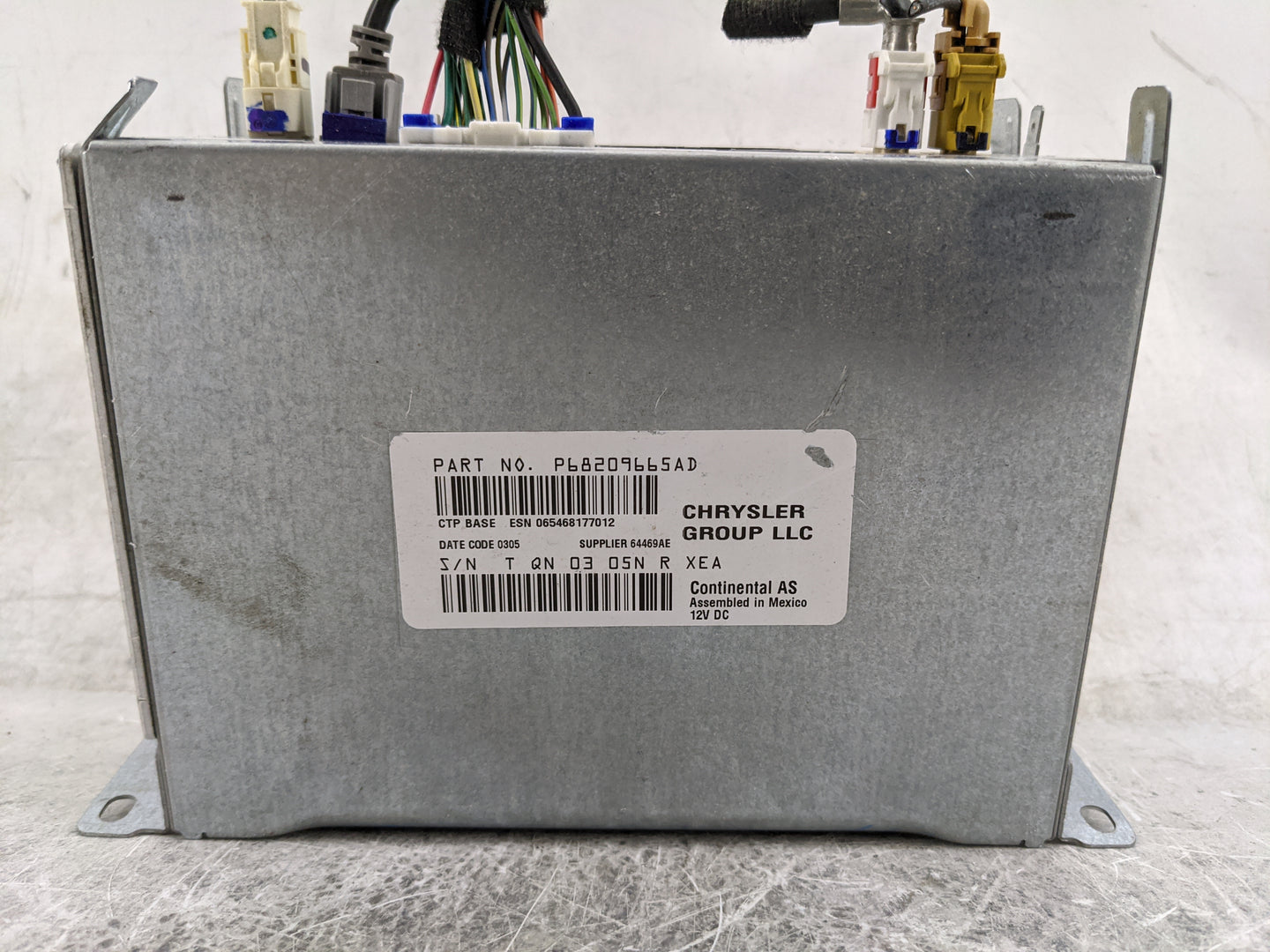 2018-2020 Dodge Journey Radio AM FM Cd Player Receiver Replacement P/N:P68209665AD A2C01463500 Fits Fits 2018 2019 2020 OEM 