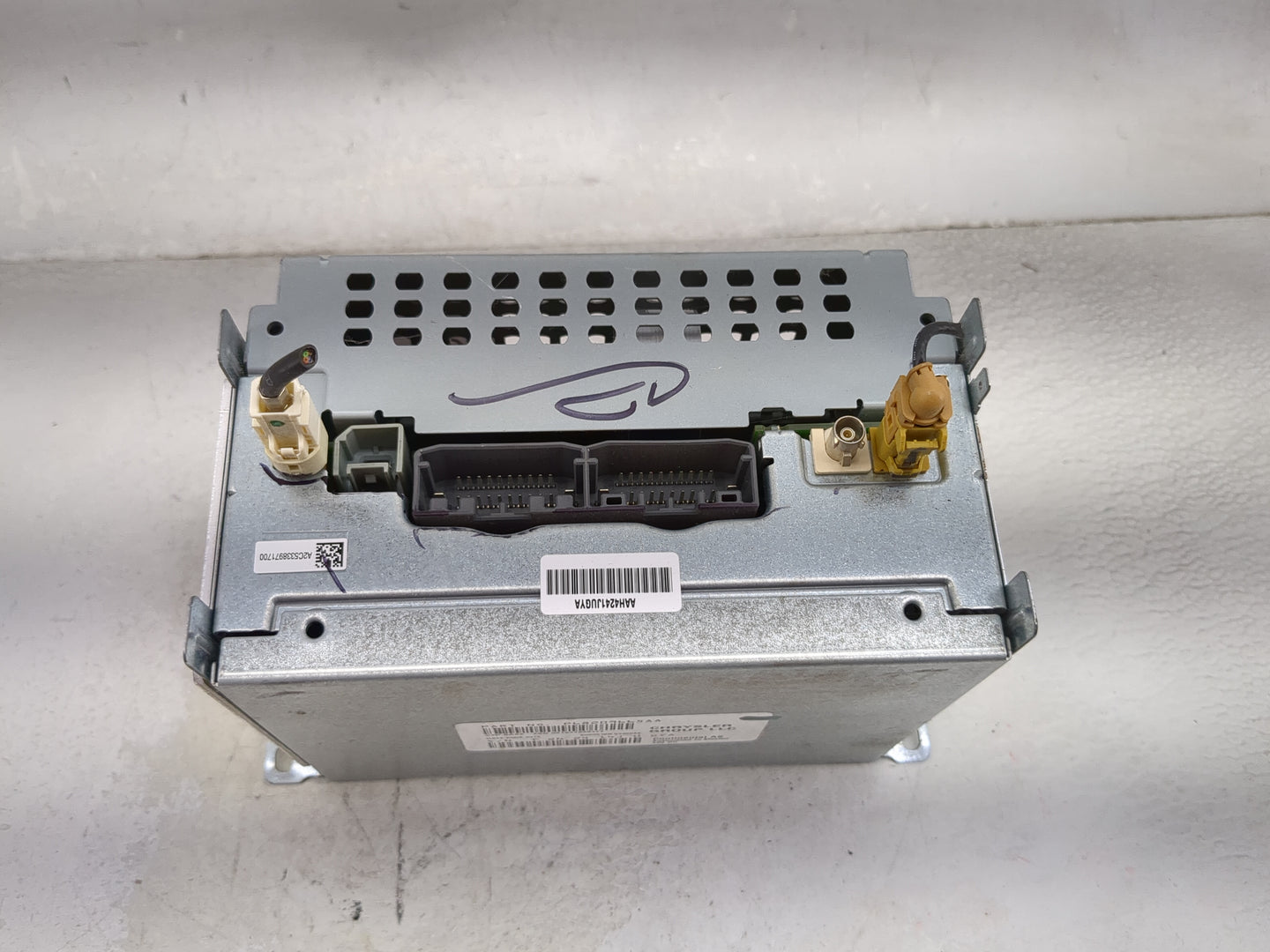 2018-2020 Dodge Journey Radio AM FM Cd Player Receiver Replacement P/N:P68209665AA AAH4241JU09A Fits Fits 2018 2019 2020 OEM