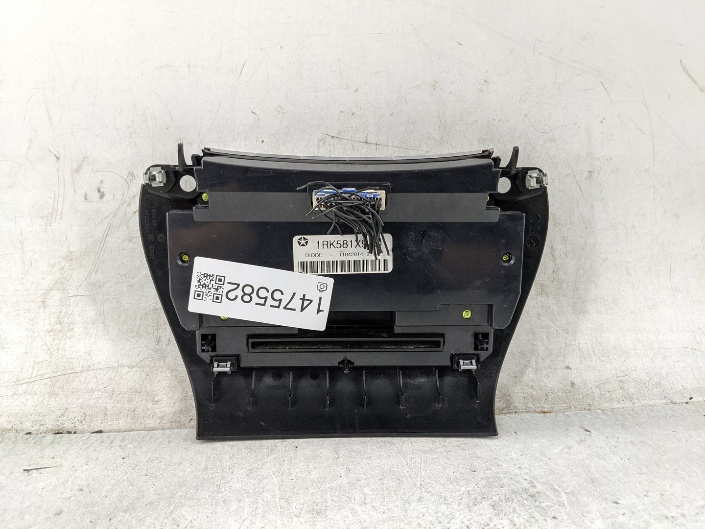 2011-2017 Dodge Journey Climate Control Module Temperature AC/Heater Replacement P/N:1RK581X9AD Fits OEM Used Auto Parts - O