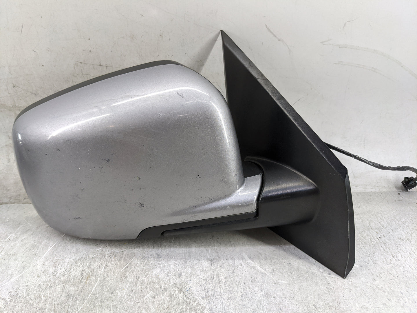 2015 Dodge Journey Passenger Side View Mirror - Right Door Mirror OEM Used - Oemusedautoparts1.com