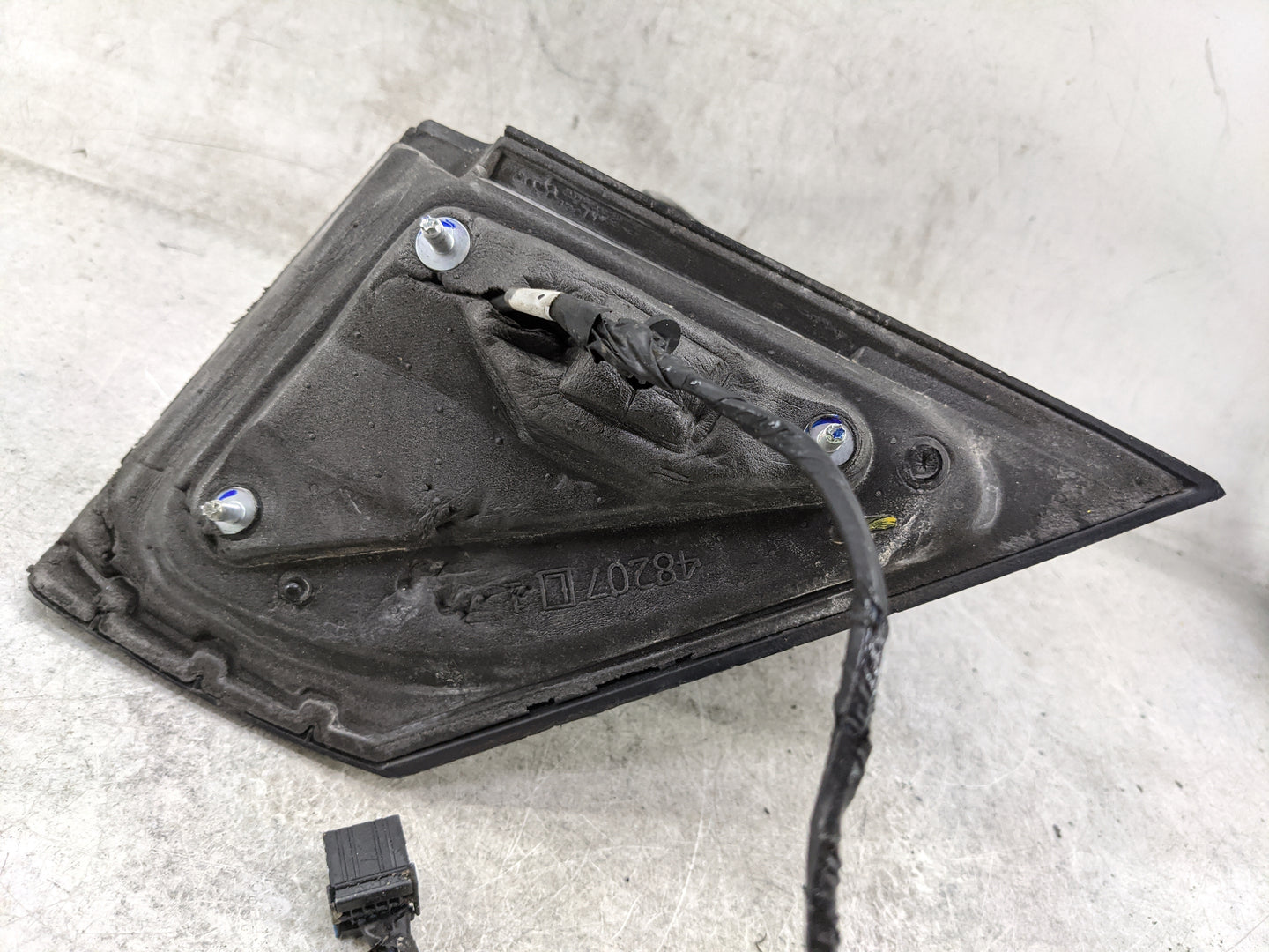 2015 Dodge Journey Driver Side View Mirror - Left Door Mirror OEM Used - Oemusedautoparts1.com